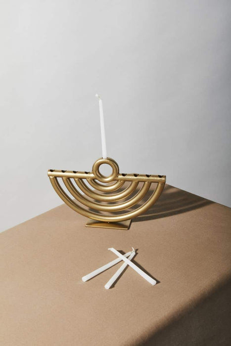 Golda Menorah